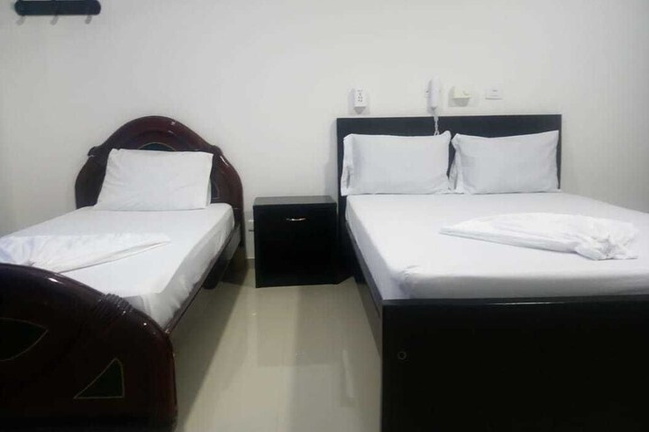 Room 4 of 12