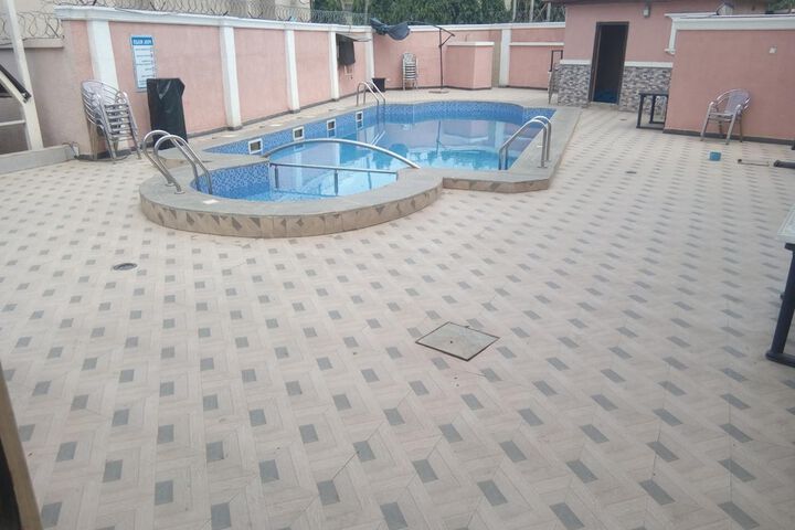 Pool 16 of 26