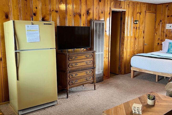 Room 70 of 236