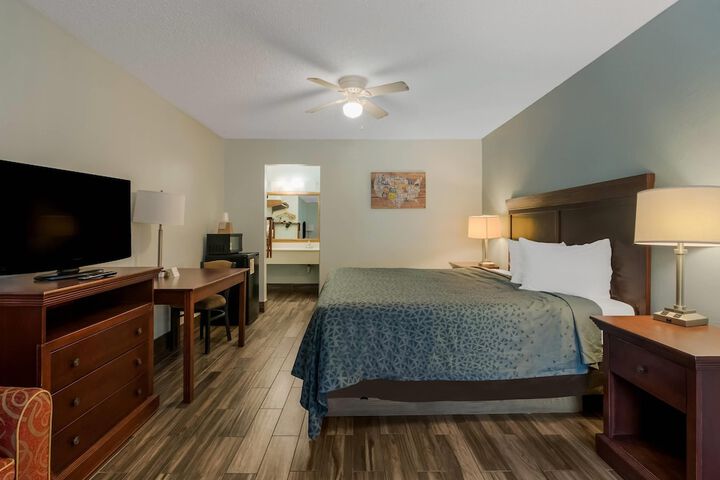 Room 10 of 45