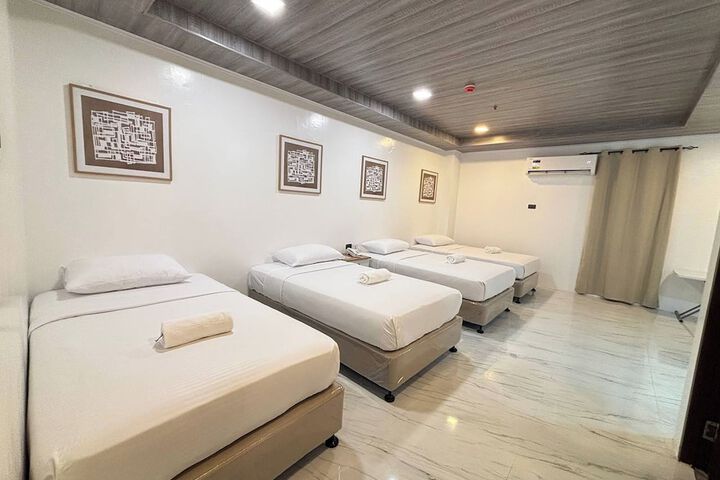 Room 8 of 96