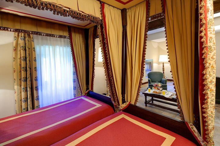Room 5 of 95