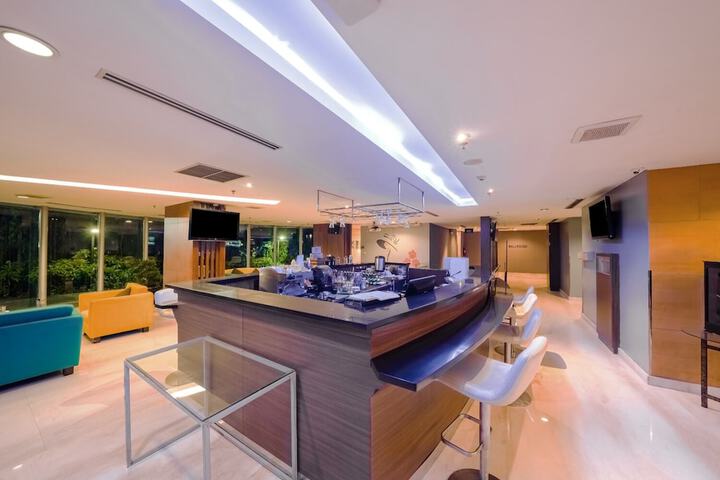 Guest Lobby