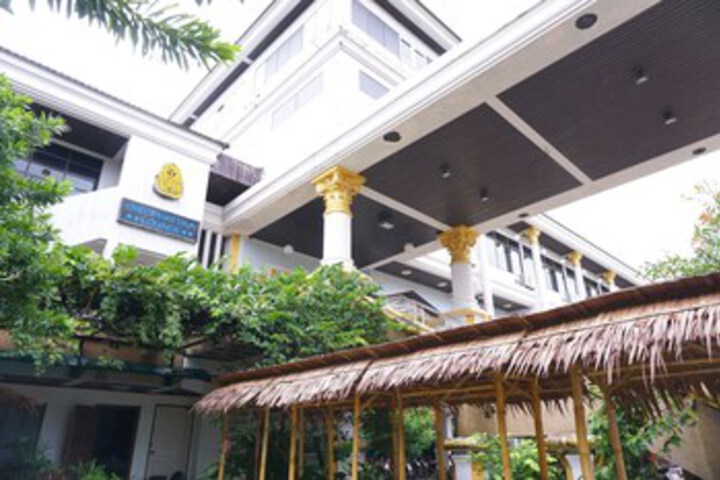 Hotel 12 of 50