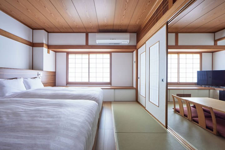 Room 13 of 49
