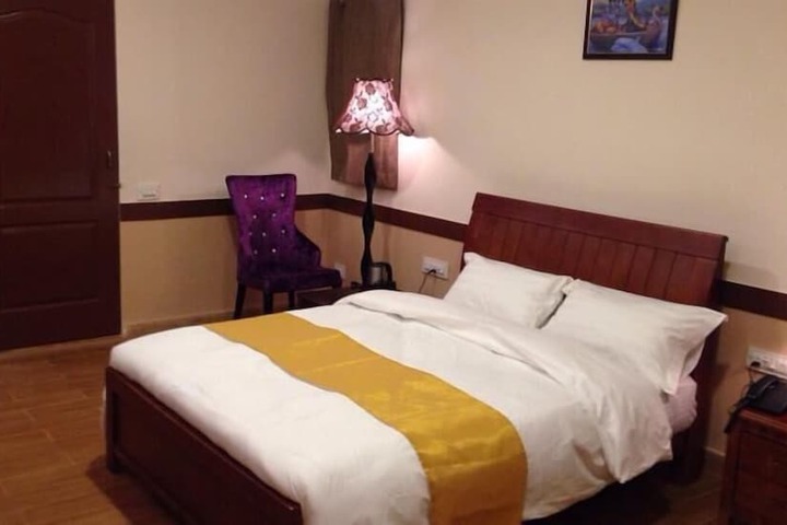 Room 5 of 20