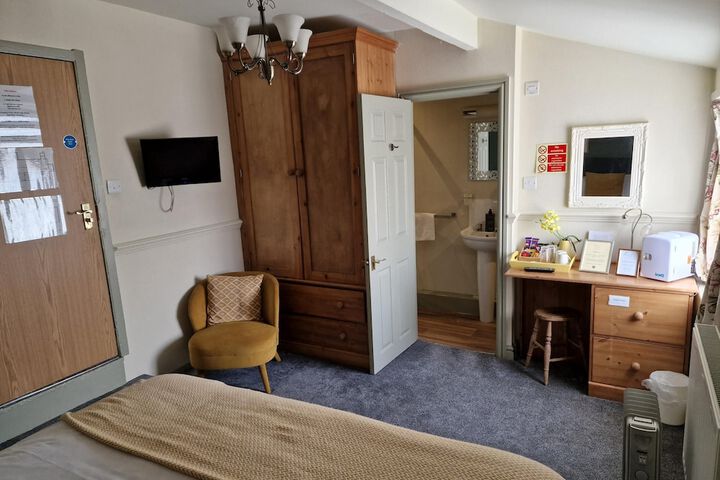 Room 9 of 78