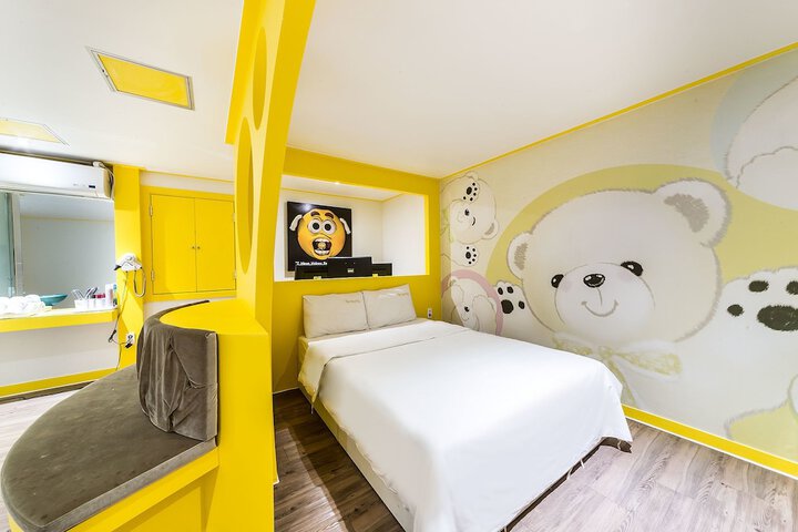 Room 22 of 54