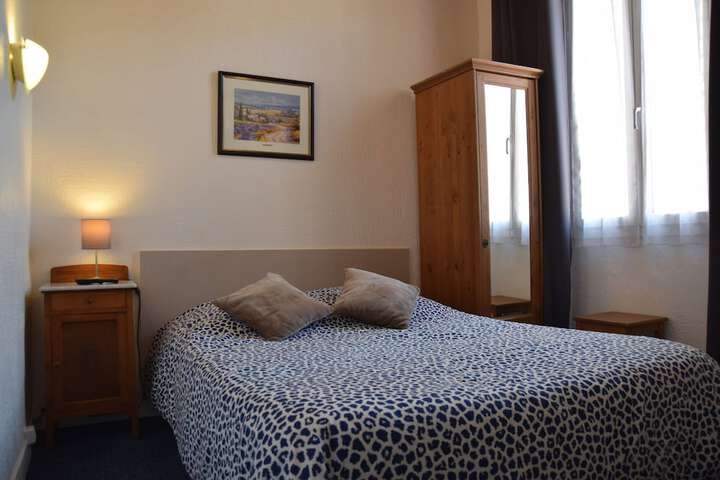 Room 17 of 36