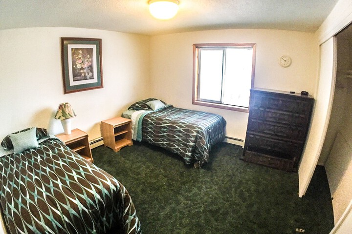 Room 2 of 17