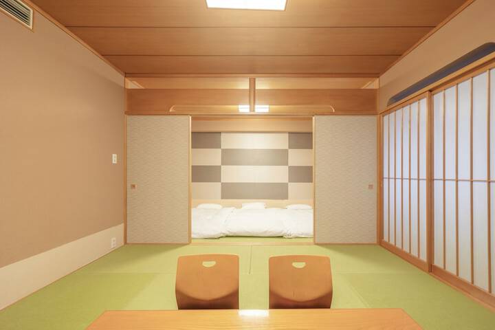 Room 22 of 117