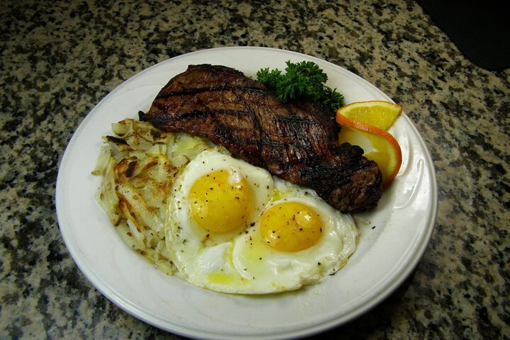 Dining 90 of 138