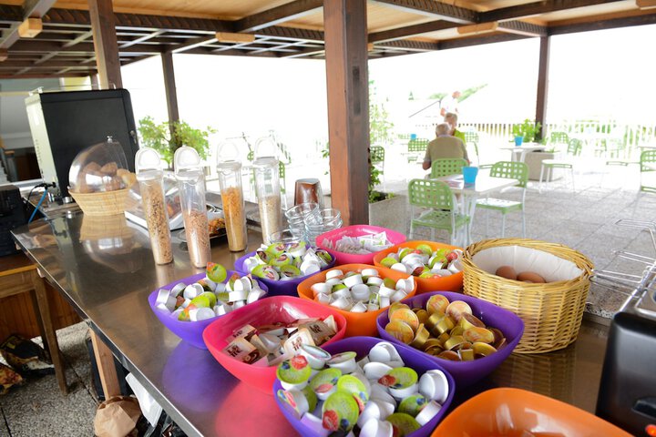 Dining 66 of 79