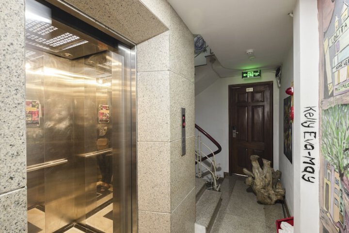 Hotel 39 of 40