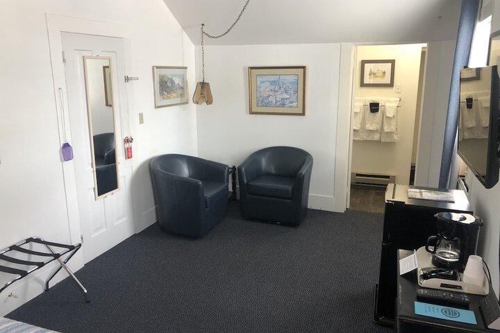 Room 14 of 72