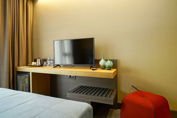 Room 48 of 75