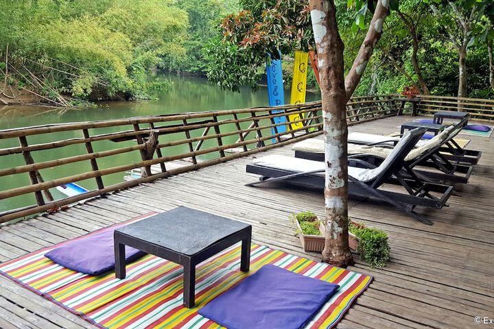 Sundeck 2 of 49
