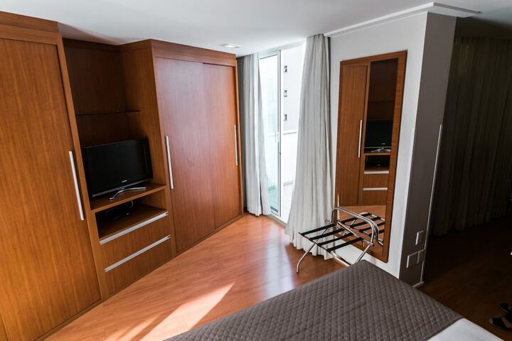 Room 15 of 66