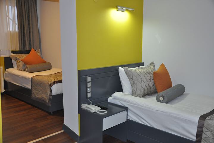 Room 6 of 22