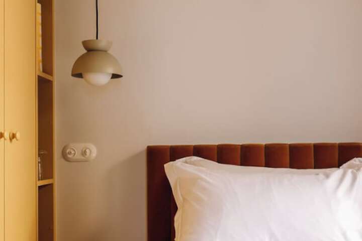 Room 13 of 82