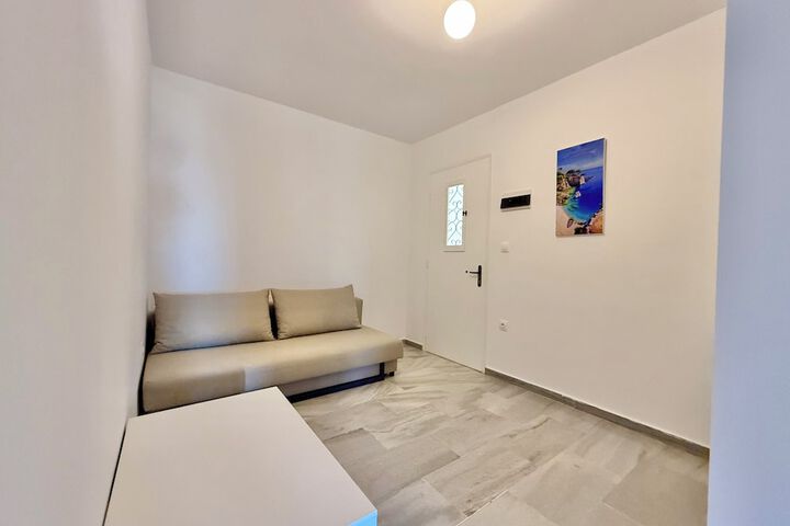 Room 12 of 53