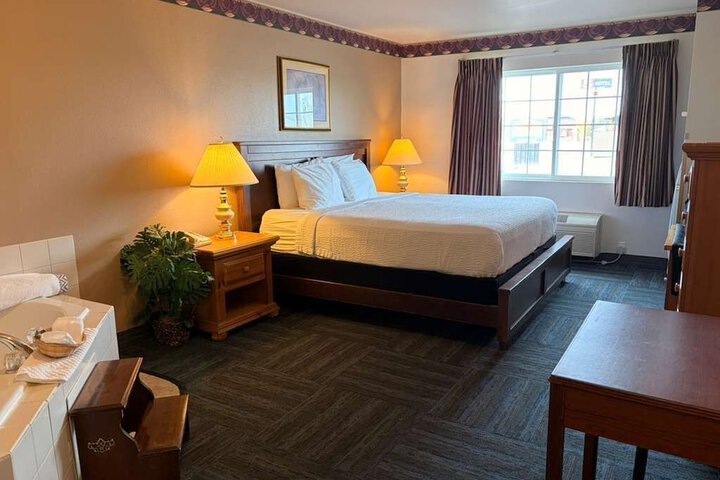 Room 28 of 73