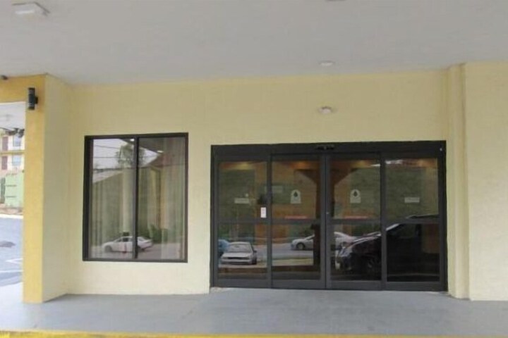 Hotel 17 of 17