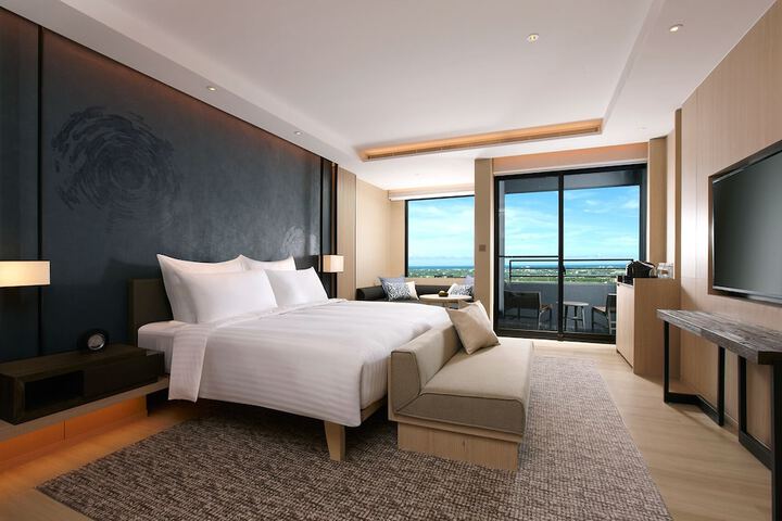 Room 30 of 82