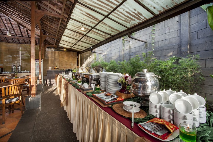 Breakfast/Coffee Service 33 of 60
