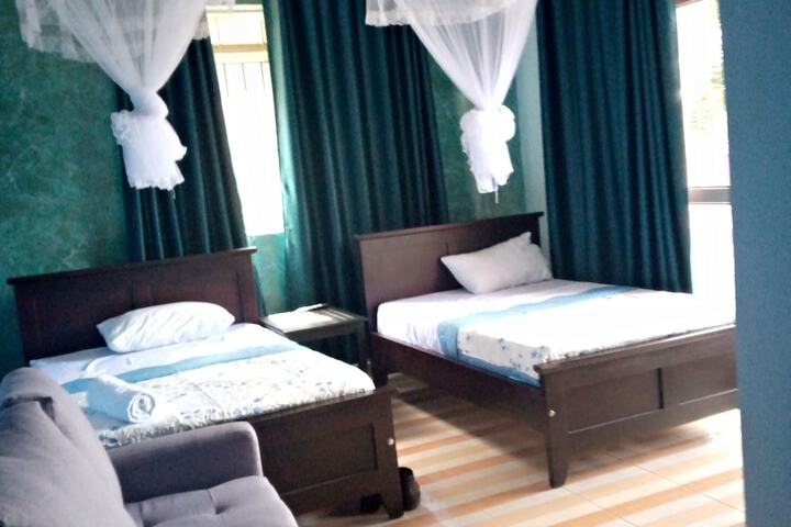 Room 14 of 42