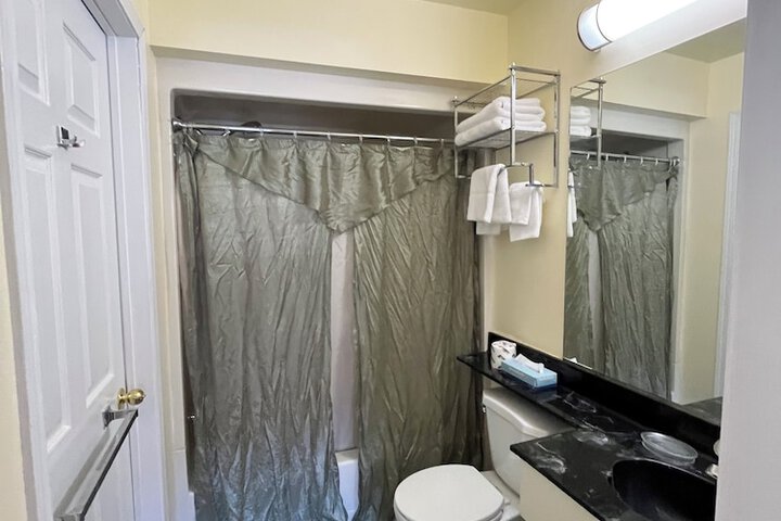 Room 87 of 118