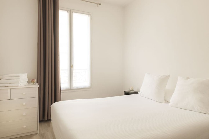 Room 9 of 39