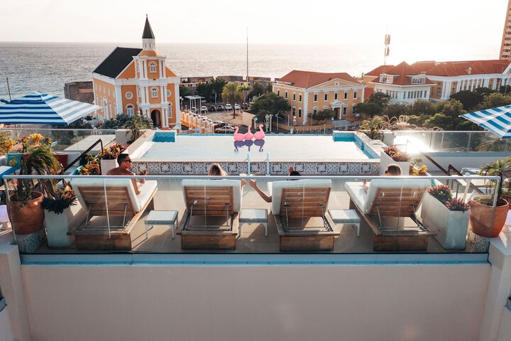 Pool 65 of 103