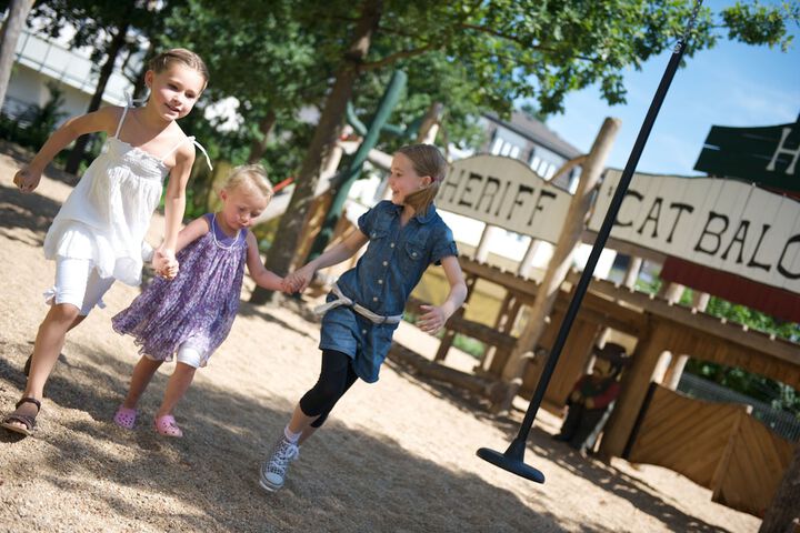 Childrens Activities 88 of 157
