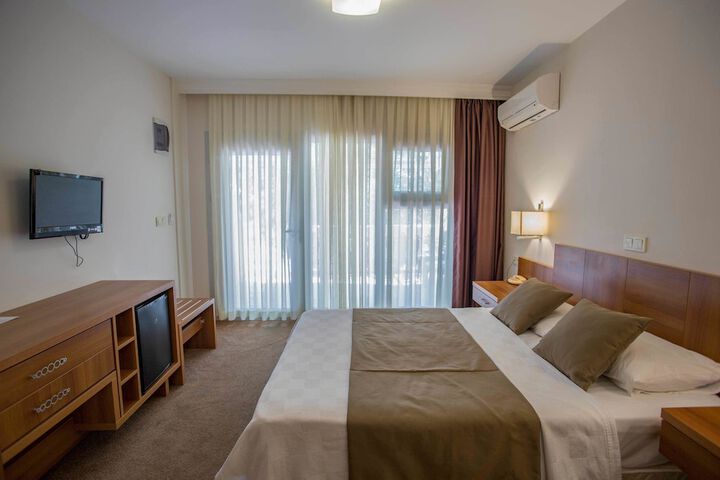 Room 30 of 97