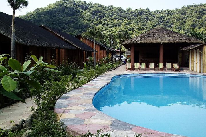 Pool 18 of 37