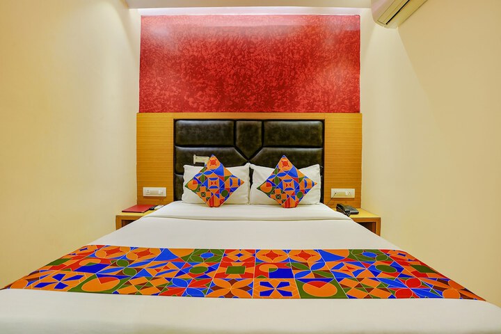 Room 6 of 39