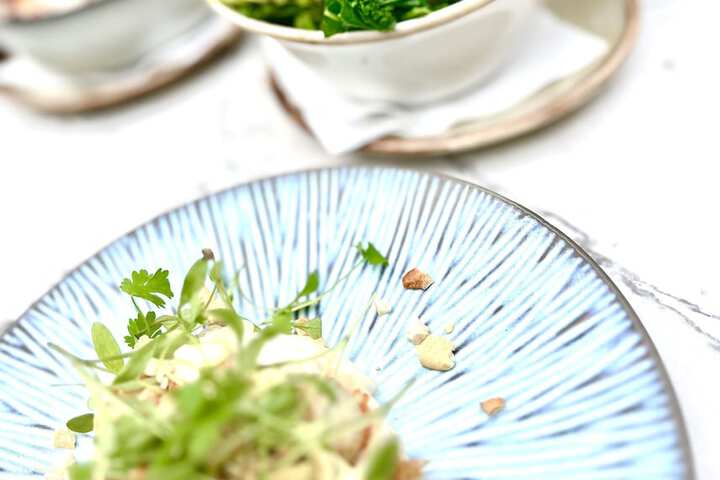 Dining 40 of 57