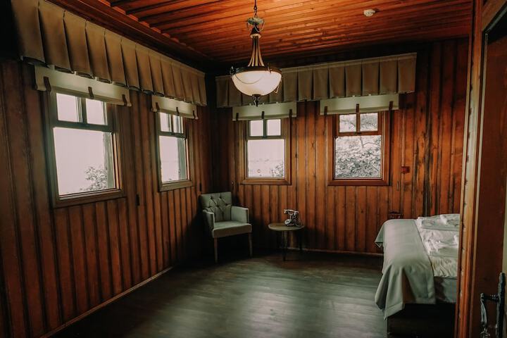 Room 7 of 23