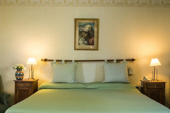 Room 3 of 19