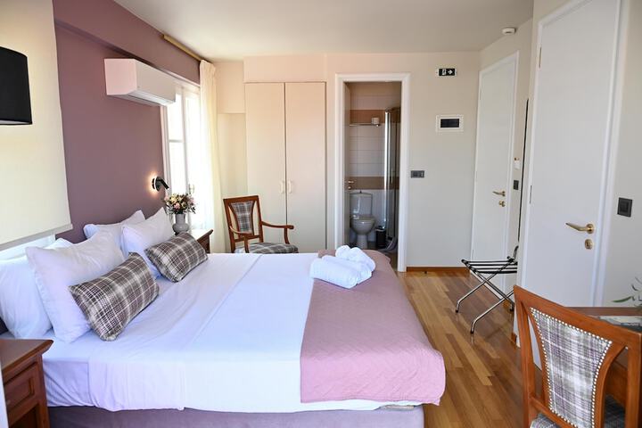 Room 19 of 50