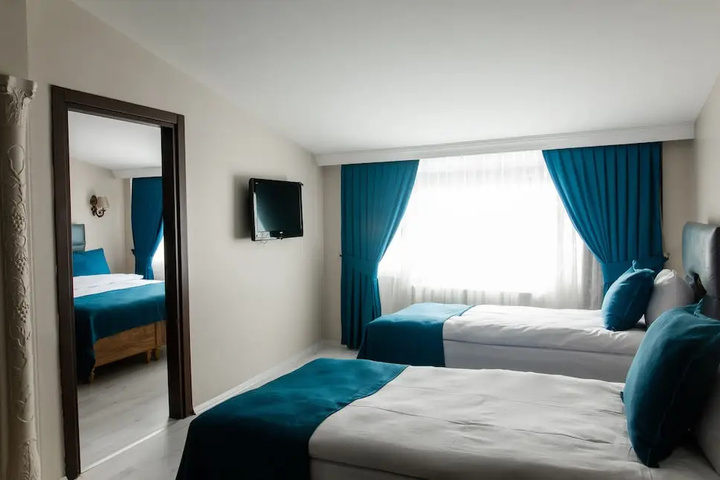 Room 8 of 21
