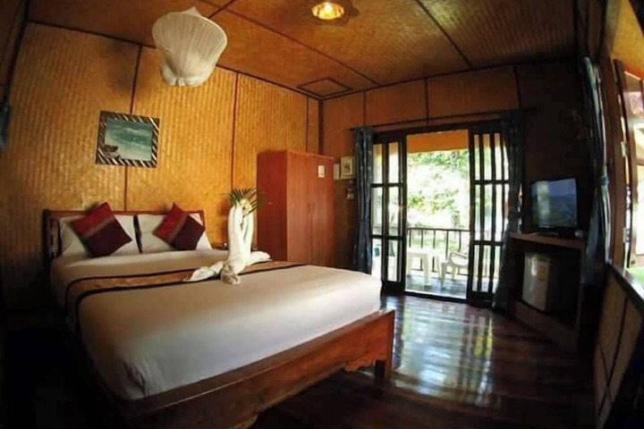 Room 15 of 85