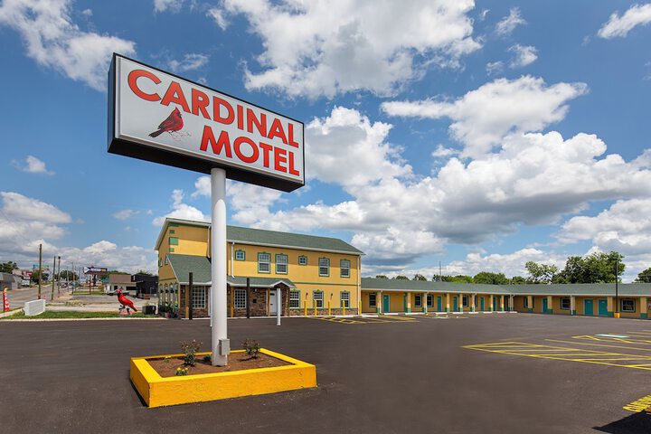 Cardinal Motel in Bowling Green, KY