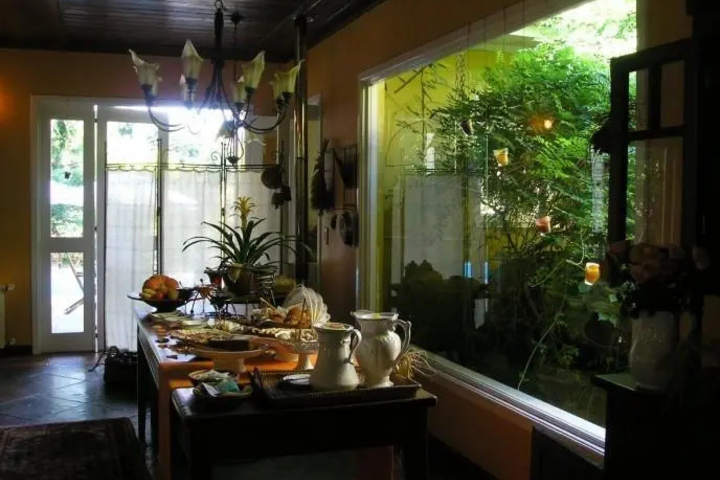 Dining 19 of 19