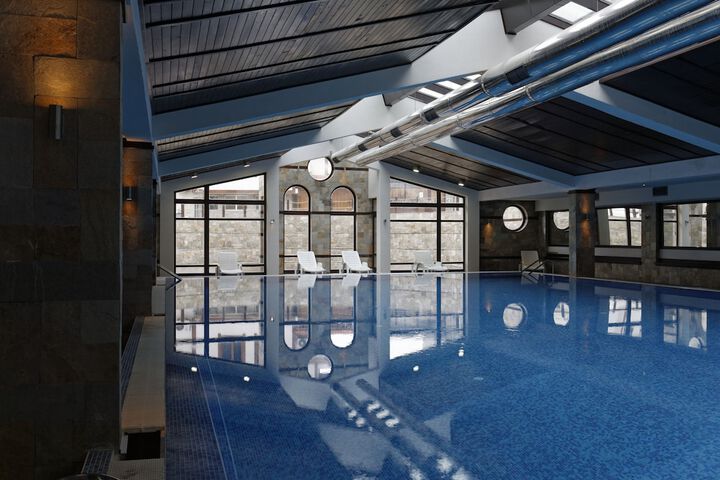 Pool 71 of 109