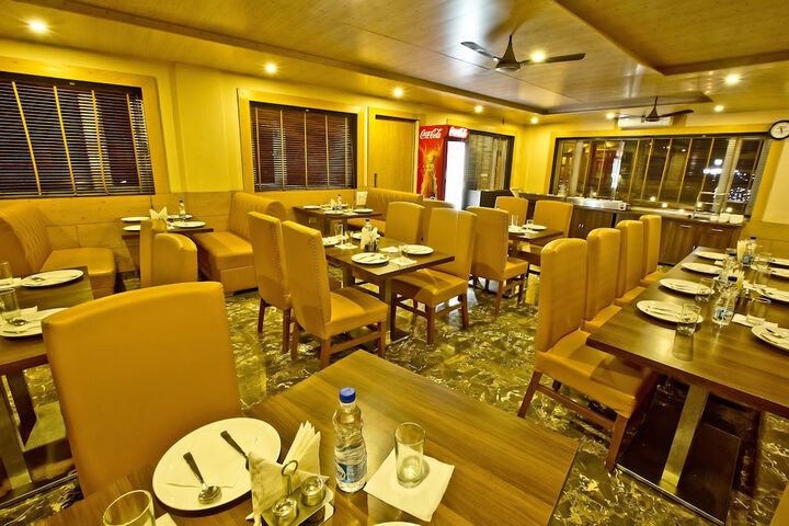 Dining 47 of 75