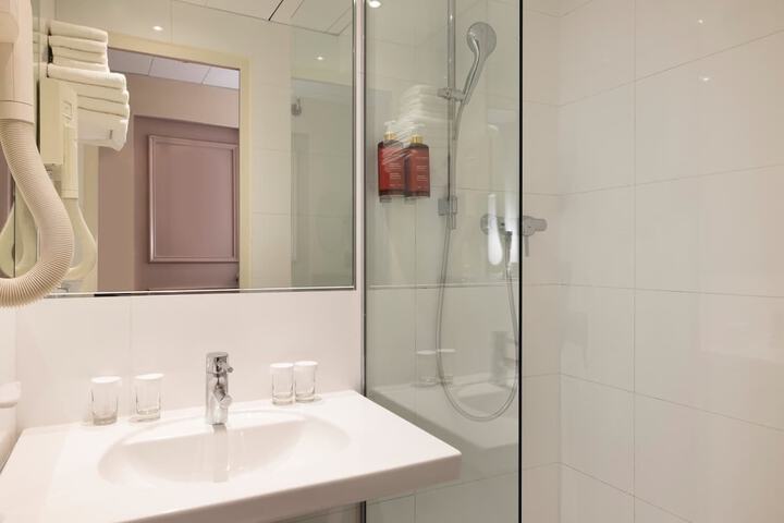 Clean Restrooms