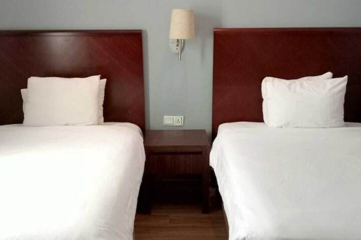 Room 40 of 67