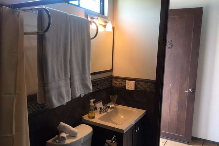 Room 13 of 34